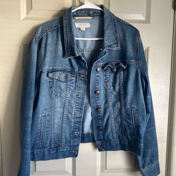 adam levine jean jacket - Picture 2 of 2